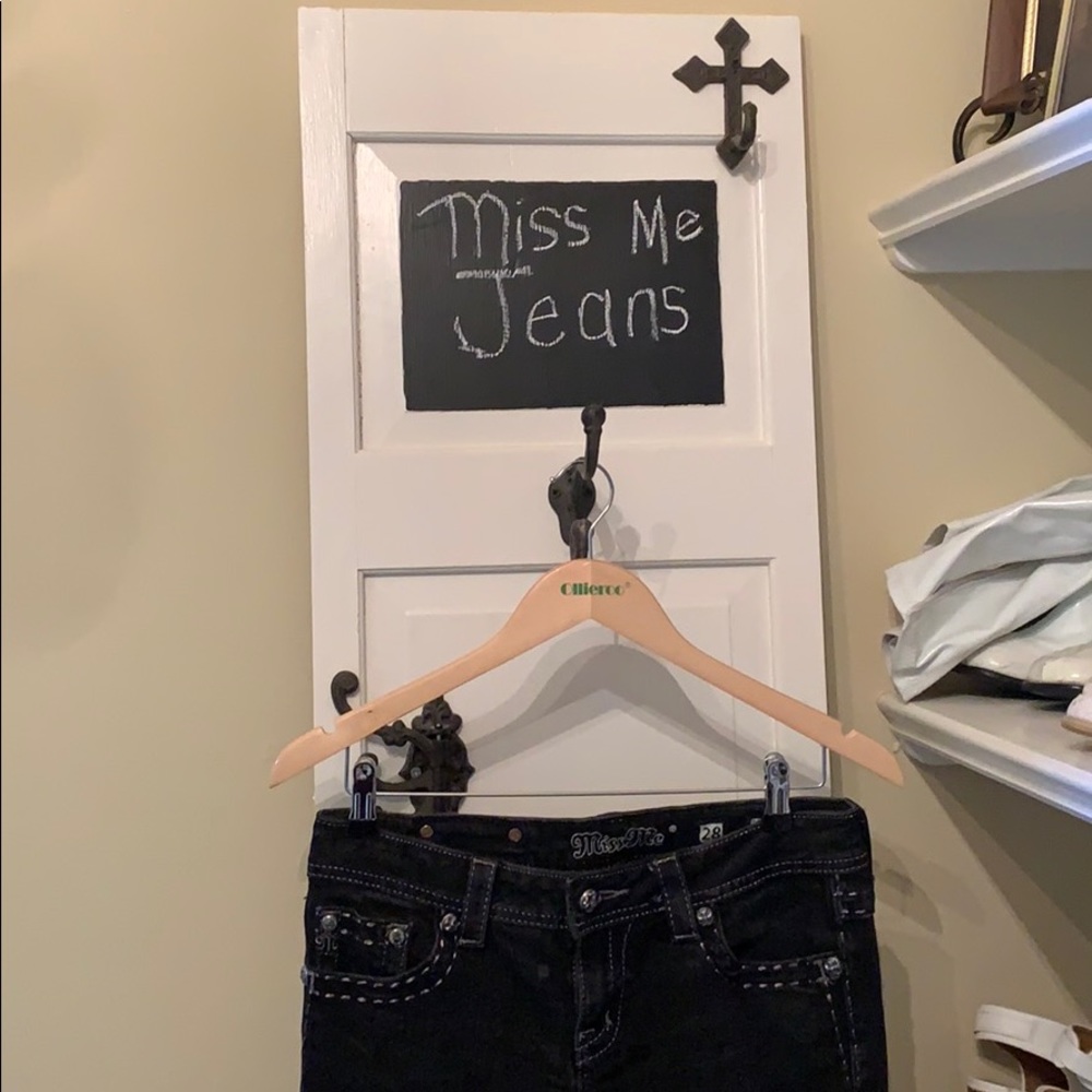 Miss Me Straight Leg black size 28